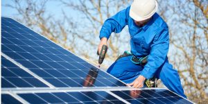 Installation Maintenance Panneaux Solaires Photovoltaïques à Guérard